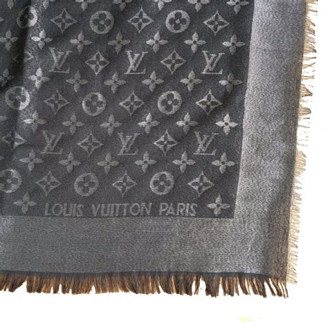 genuine Louis Vuitton scarf